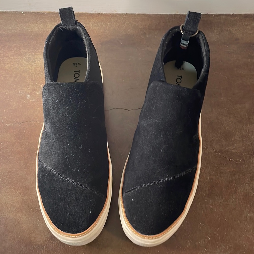 Toms Black Slip-On Sneakers with White Platform Soles
